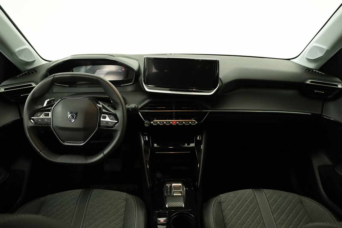 peugeot-208-2025-gasolina-1199cc