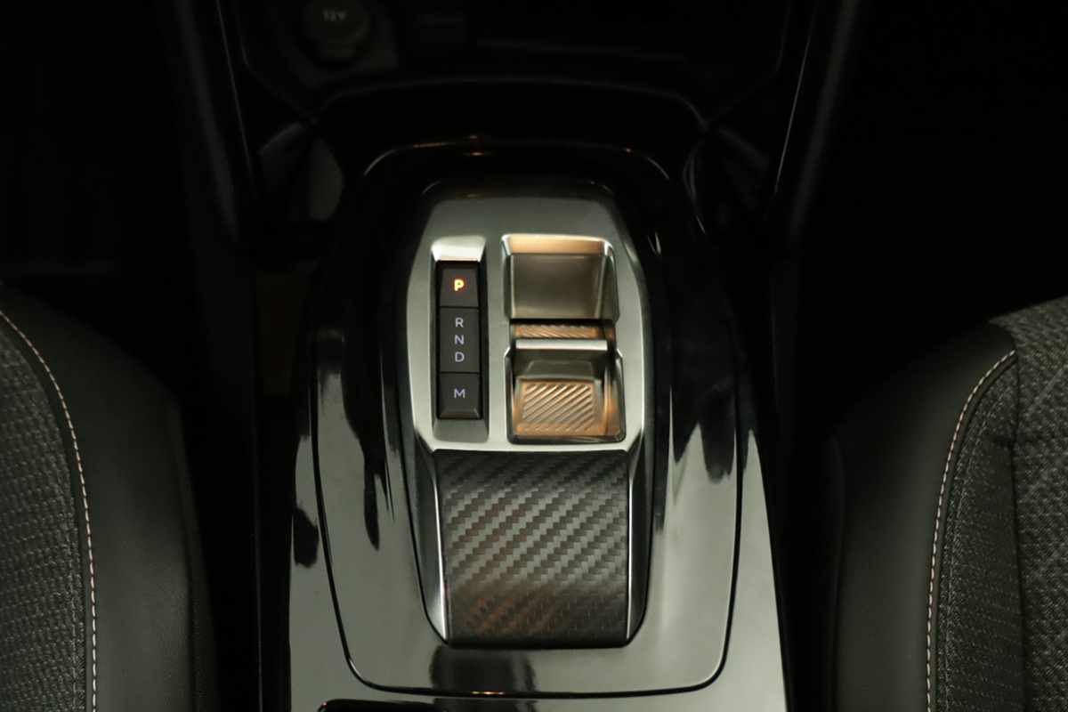 peugeot-208-2025-gasolina-1199cc