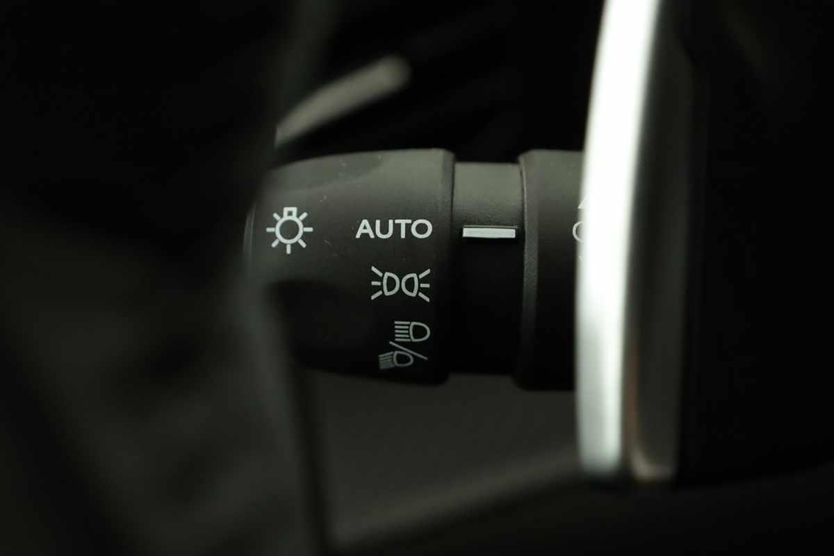 peugeot-208-2025-gasolina-1199cc