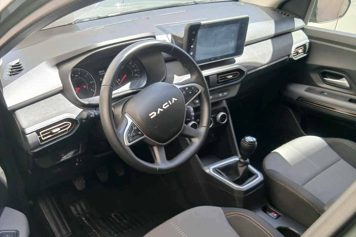 dacia-sandero-2024-gpl-999cc