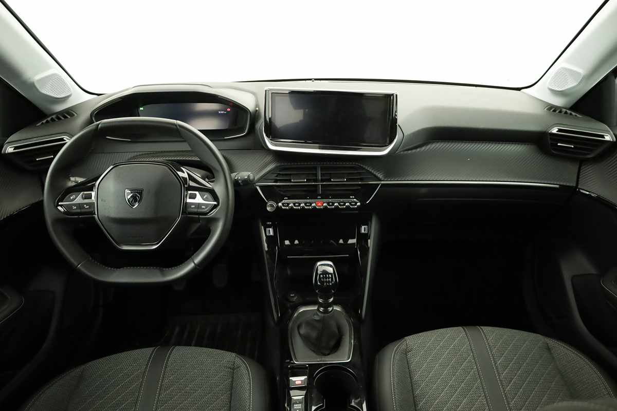 peugeot-208-2025-gasolina-1199cc