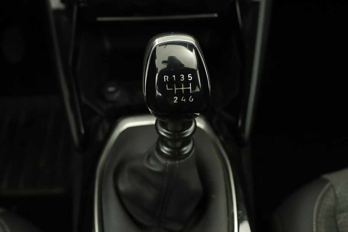peugeot-208-2025-gasolina-1199cc