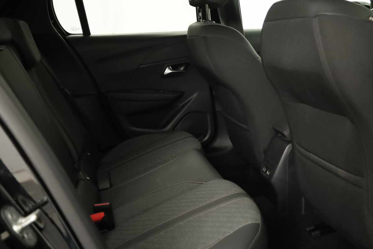 peugeot-208-2025-gasolina-1199cc