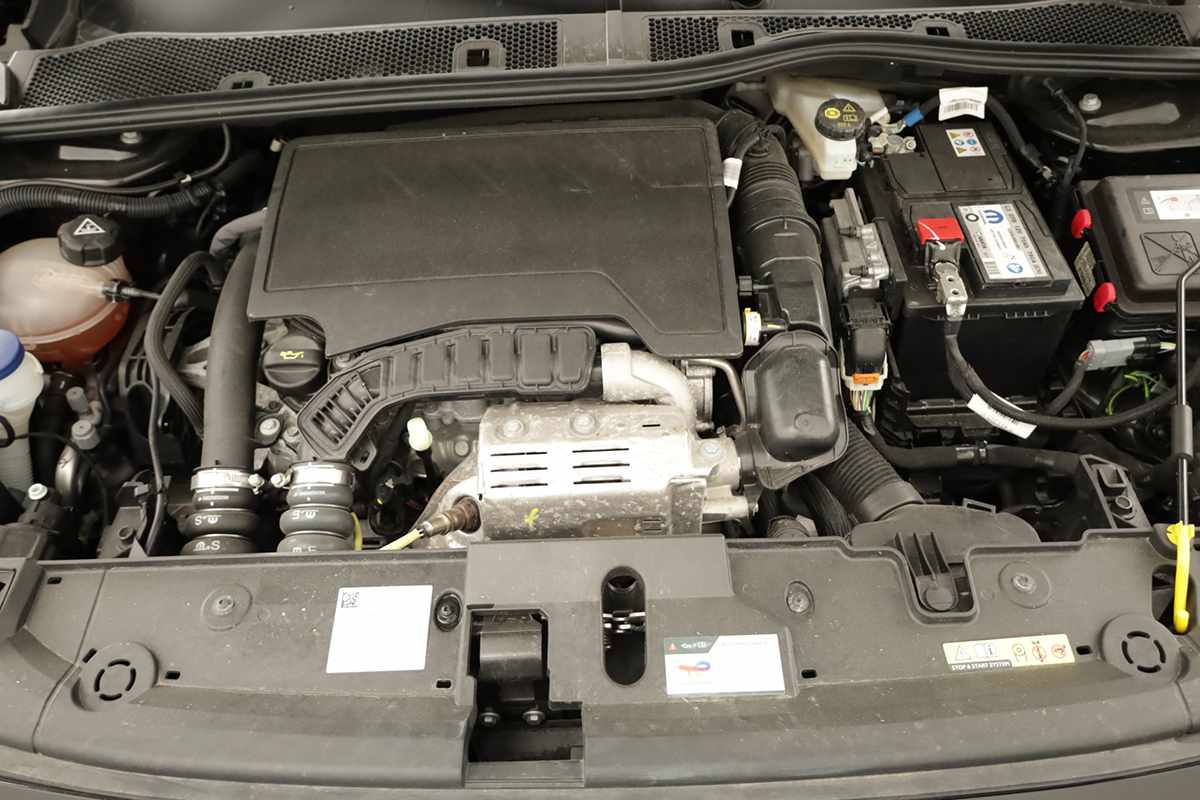 peugeot-208-2025-gasolina-1199cc