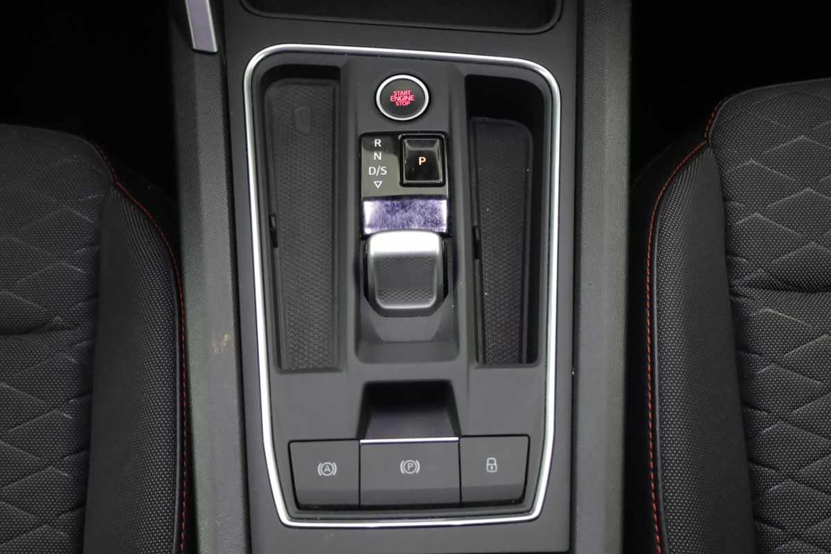 seat-leon-st-2025-hibrido-a-gasolina-1498cc