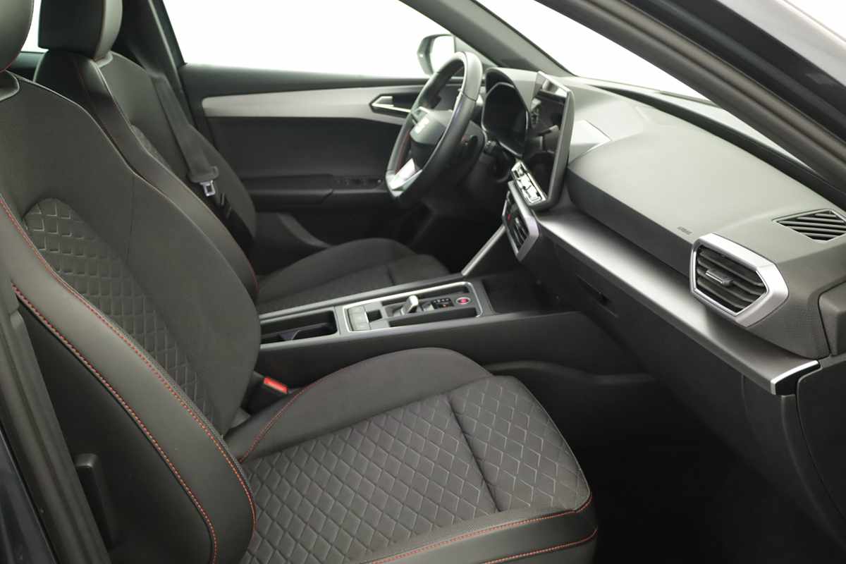 seat-leon-st-2025-hibrido-a-gasolina-1498cc