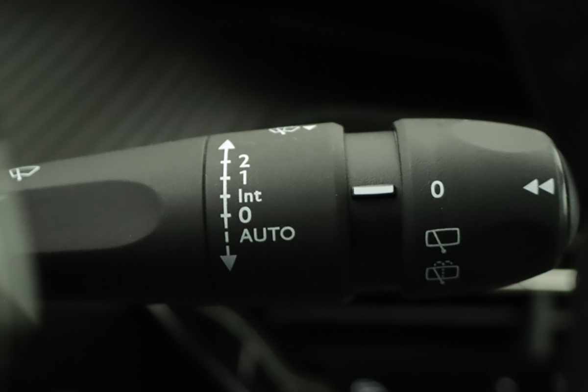 peugeot-208-2025-gasolina-1199cc