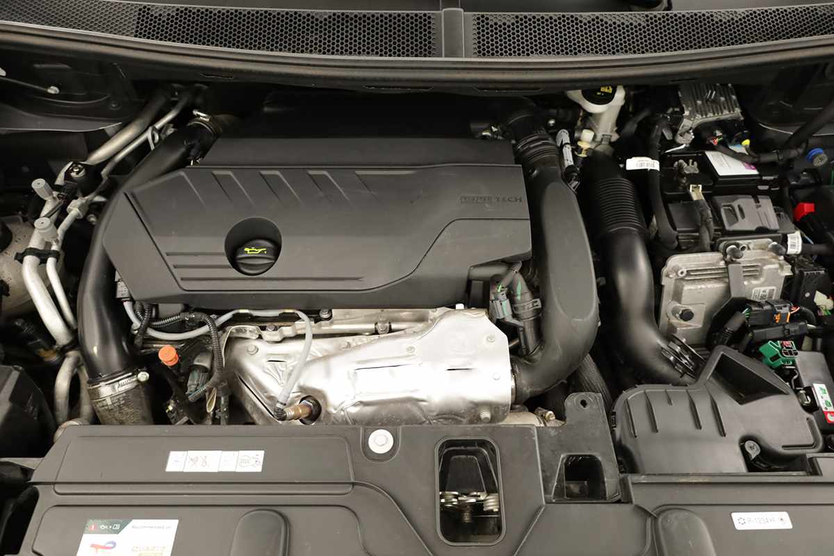 peugeot-3008-2024-hibrido-a-gasolina-1598cc