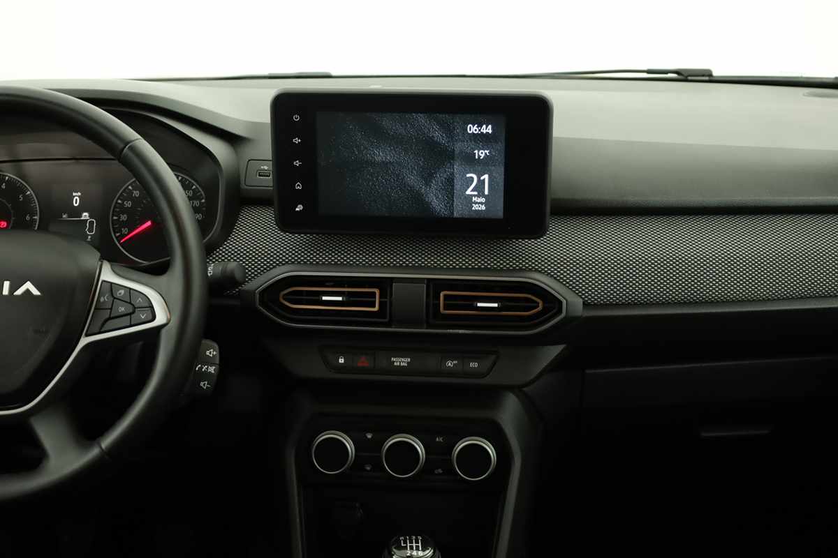 dacia-sandero-2024-gasolina-999cc