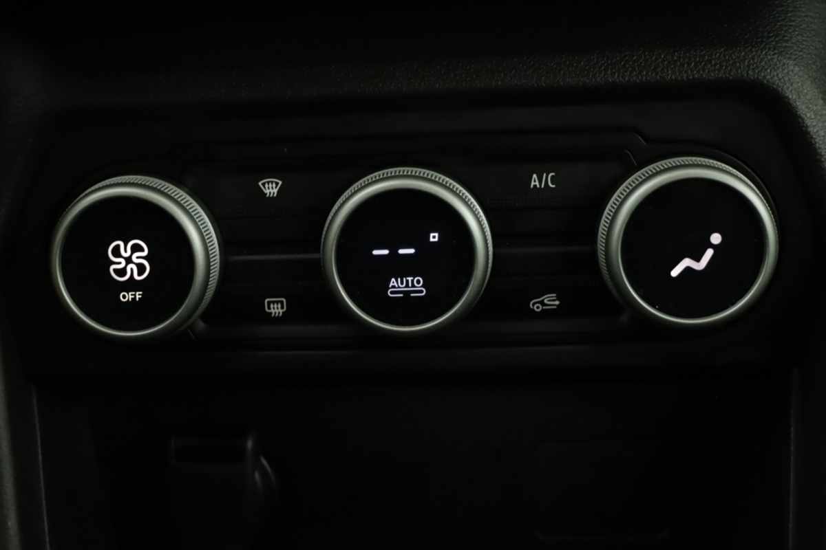 dacia-sandero-2024-gasolina-999cc