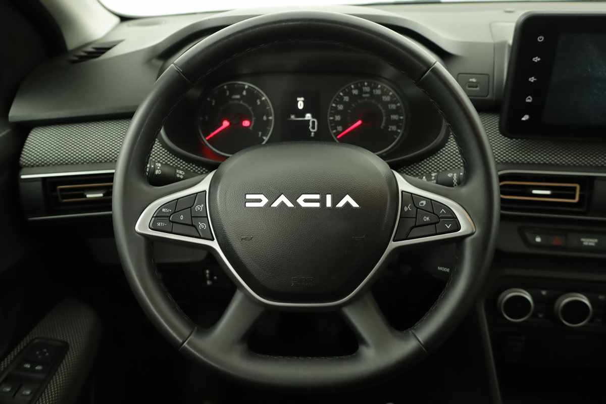 dacia-sandero-2024-gasolina-999cc