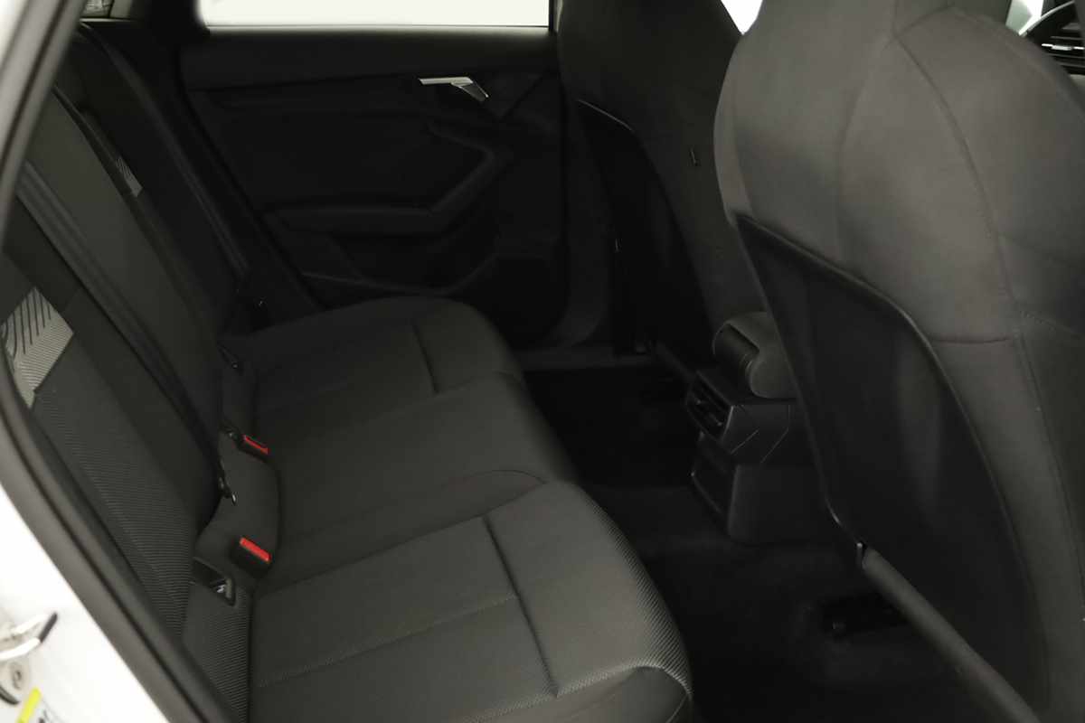 audi-a3-sportback-2024-hibrido-a-gasolina-1395cc