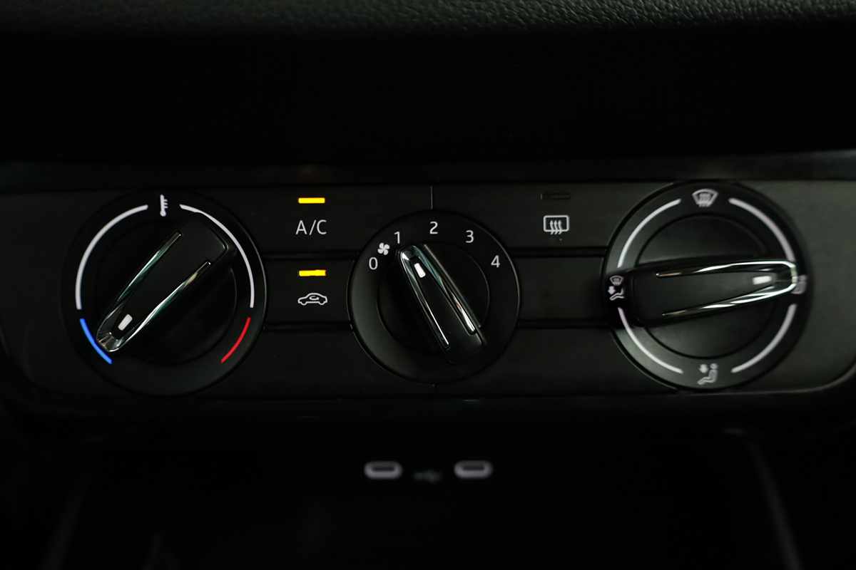 skoda-fabia-2025-gasolina-999cc