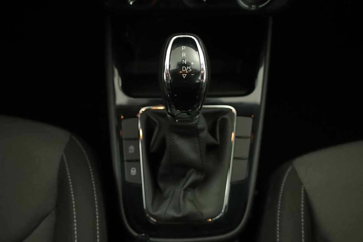 skoda-fabia-2025-gasolina-999cc