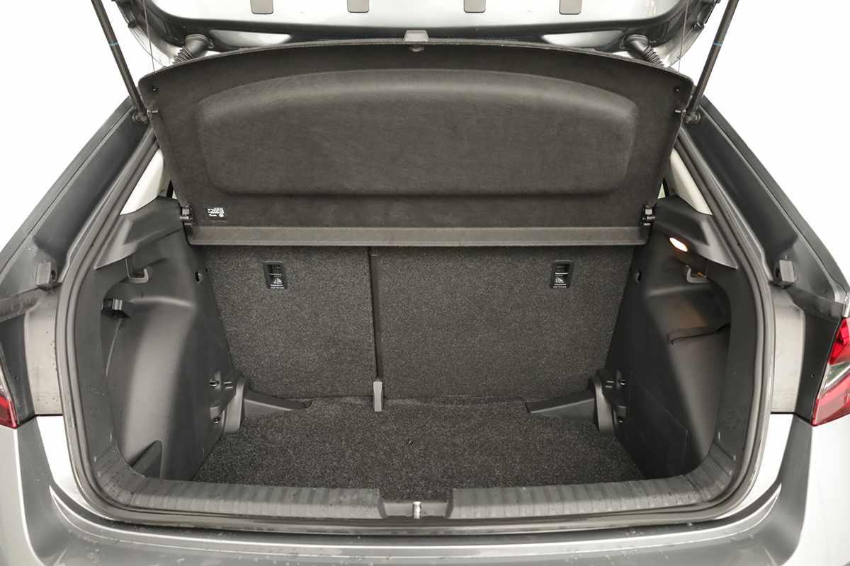 skoda-fabia-2025-gasolina-999cc