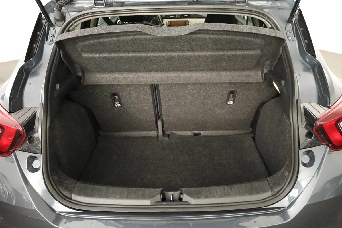 nissan-micra-2023-gasolina-999cc