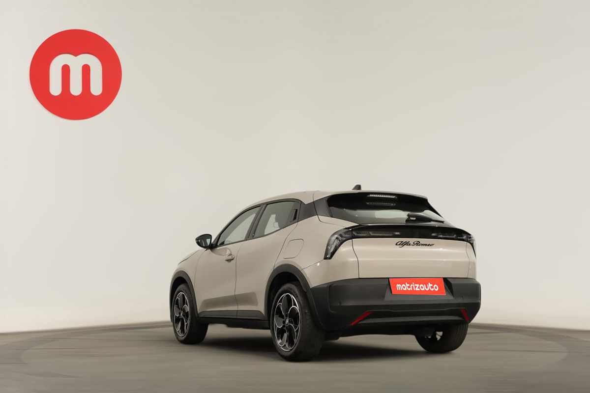 alfa-romeo-junior-2025-eletrico-0cc