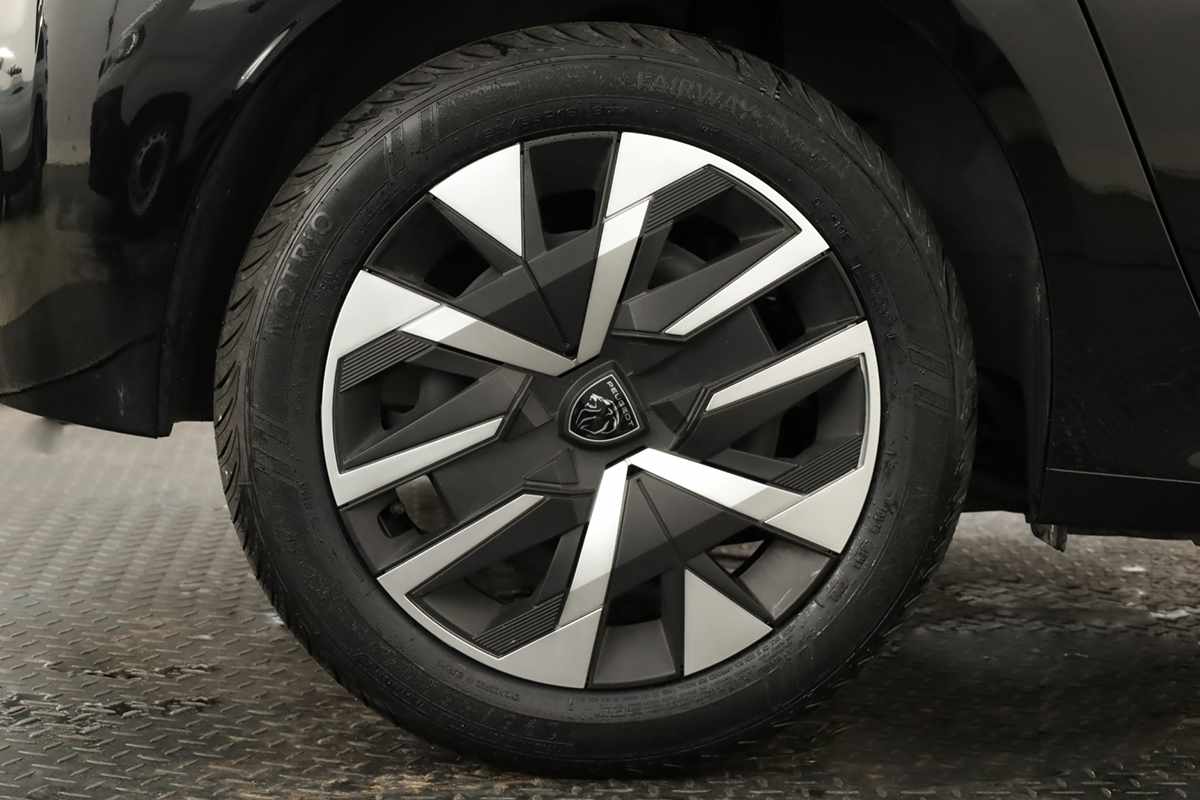 peugeot-208-2025-gasolina-1199cc