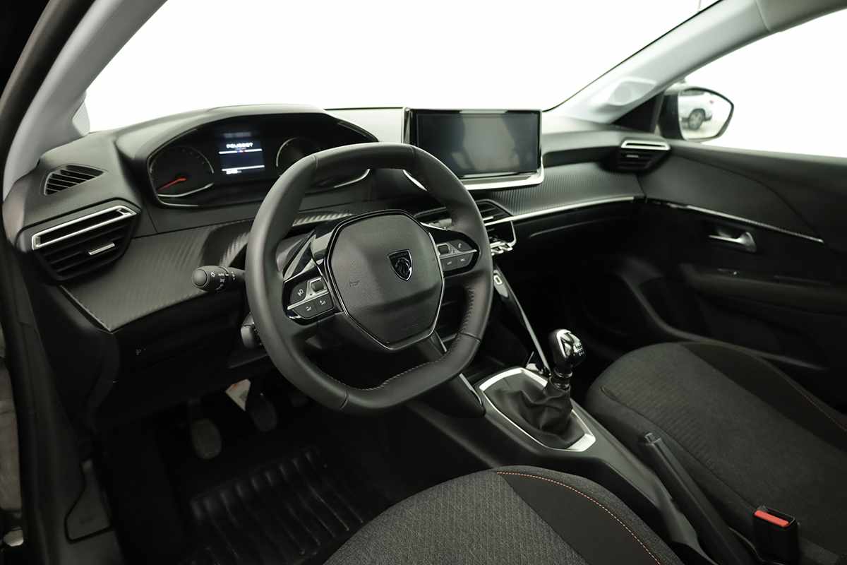 peugeot-208-2025-gasolina-1199cc
