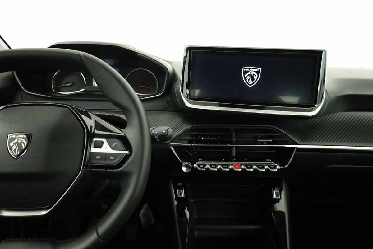 peugeot-208-2025-gasolina-1199cc
