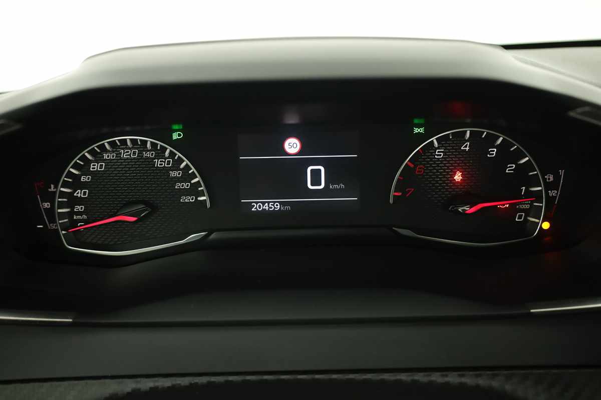 peugeot-208-2025-gasolina-1199cc