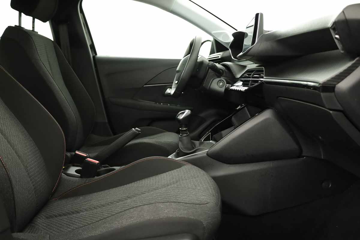 peugeot-208-2025-gasolina-1199cc