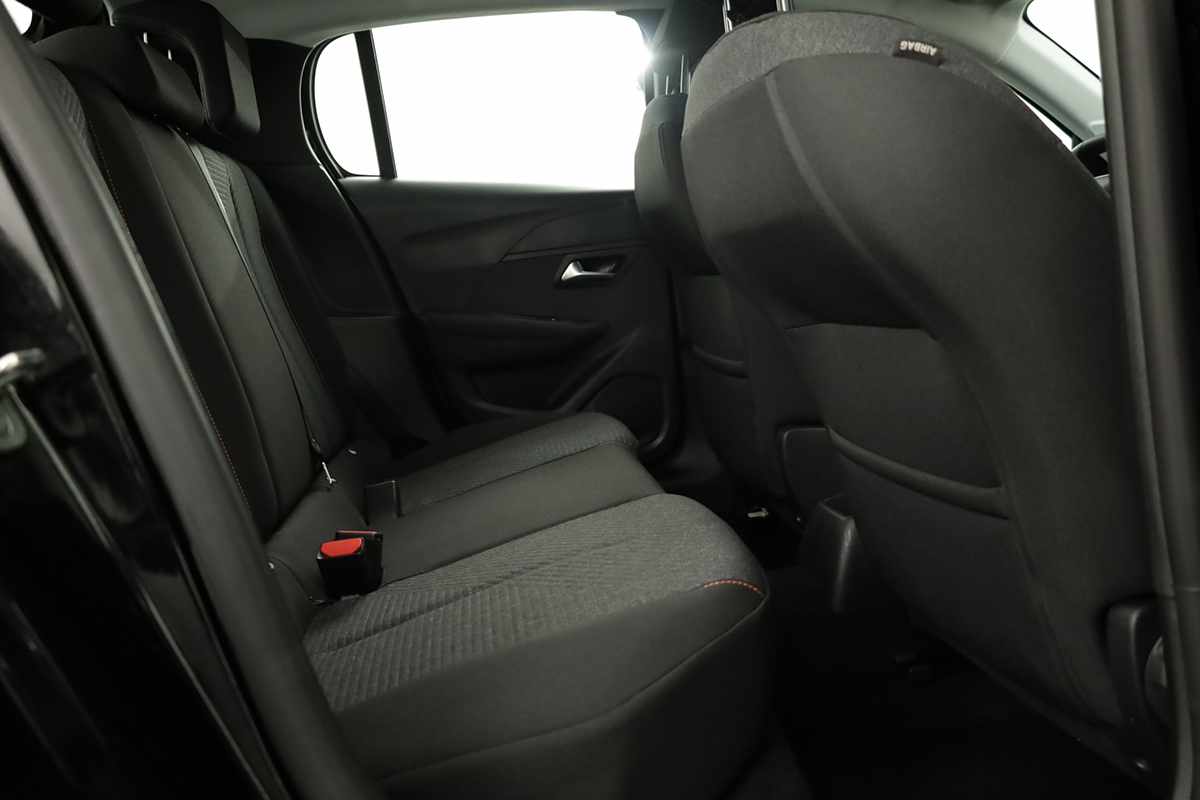 peugeot-208-2025-gasolina-1199cc