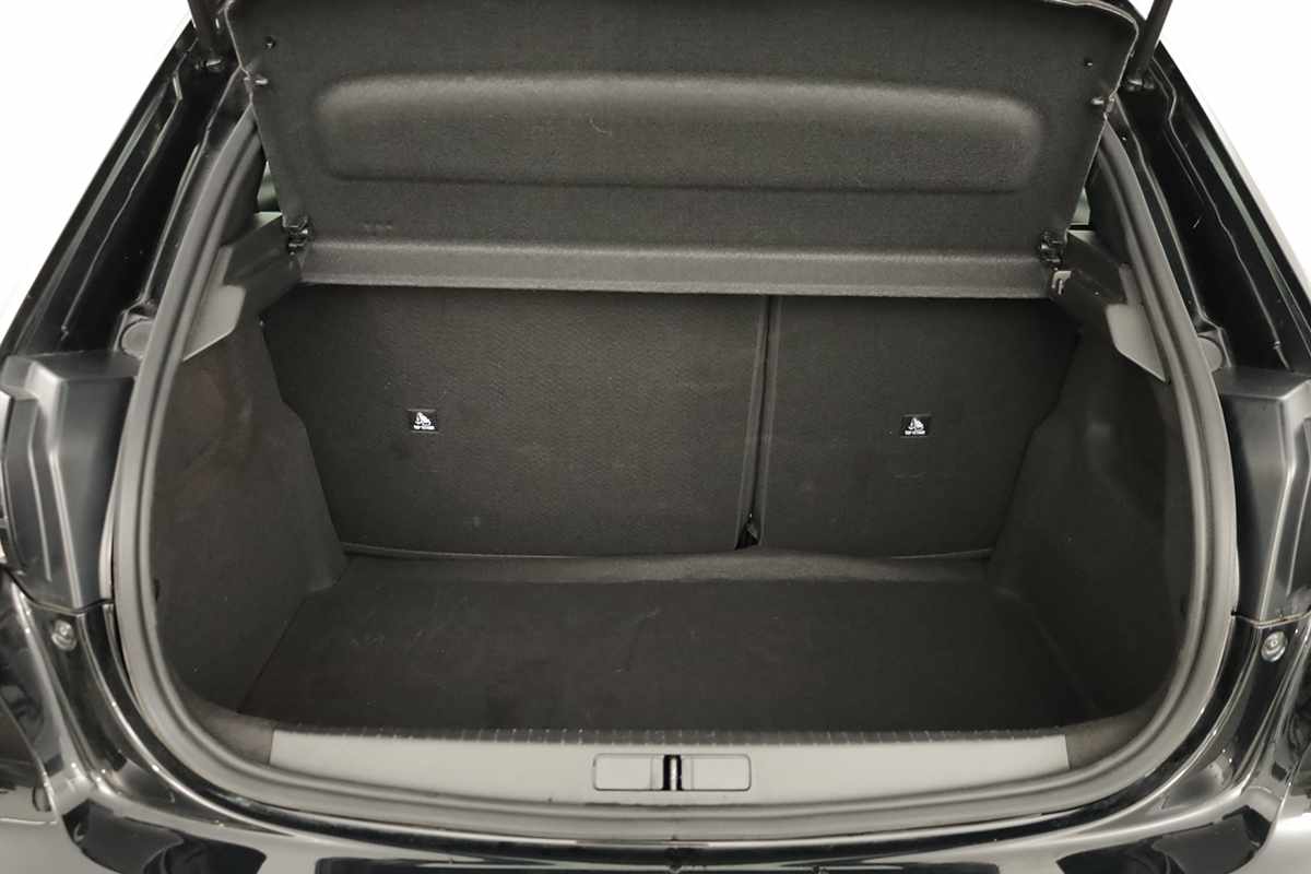 peugeot-208-2025-gasolina-1199cc