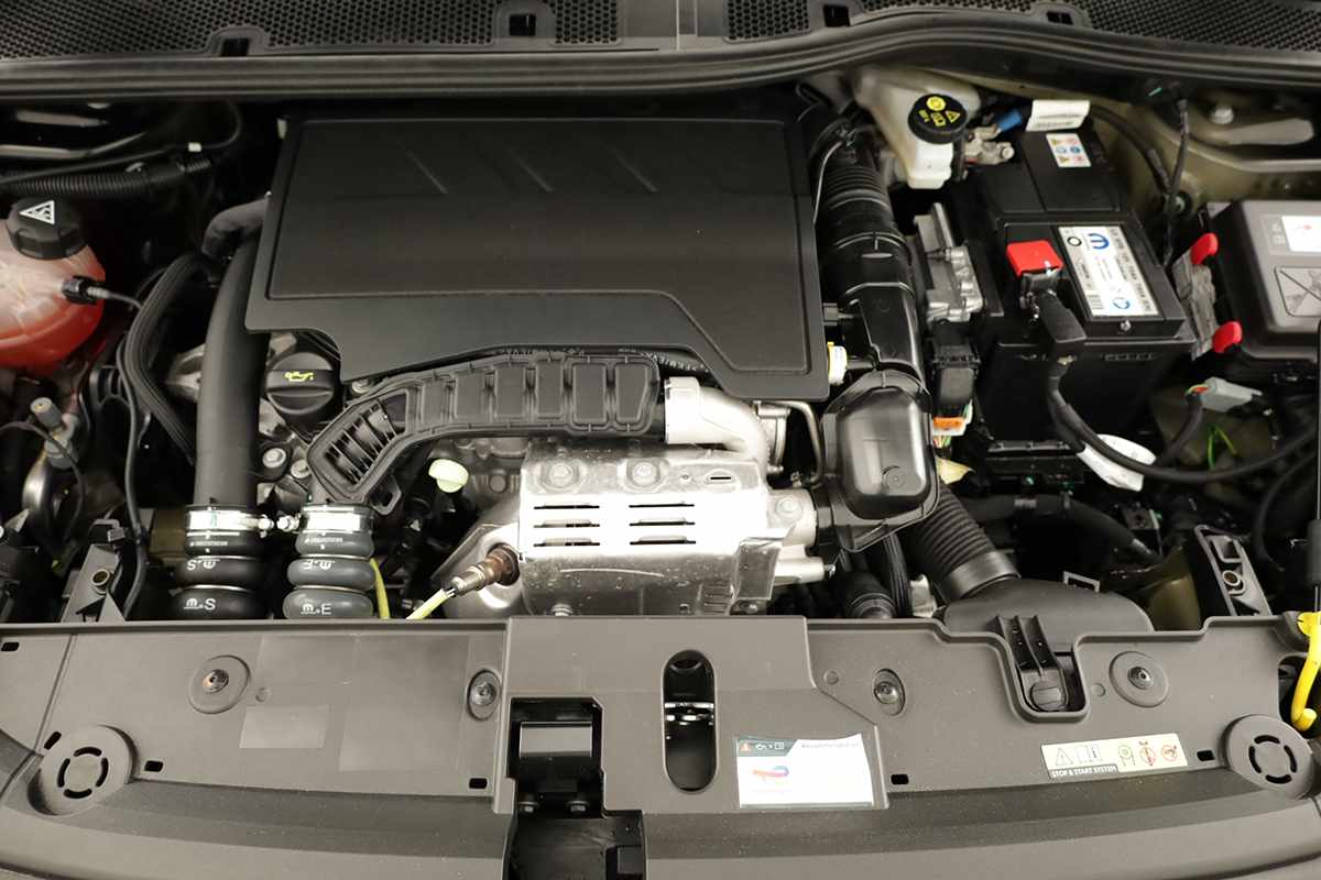 peugeot-208-2025-gasolina-1199cc