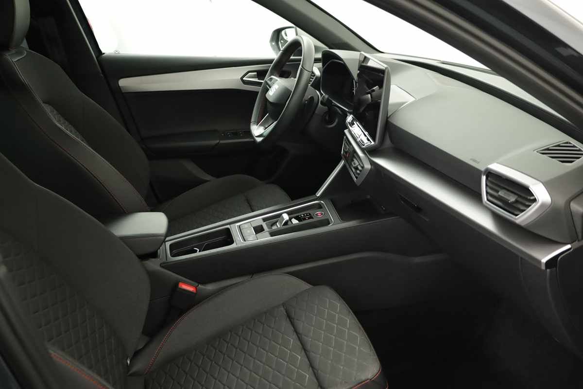 seat-leon-st-2025-hibrido-a-gasolina-1498cc