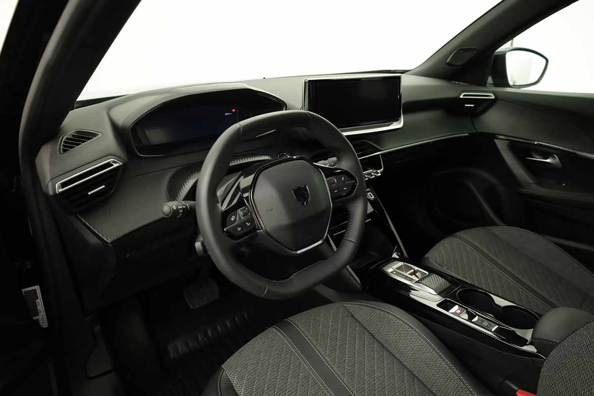 peugeot-e-2008-2025-eletrico-0cc