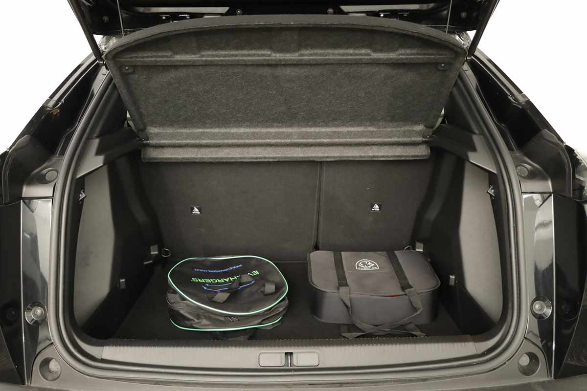 peugeot-e-2008-2025-eletrico-0cc
