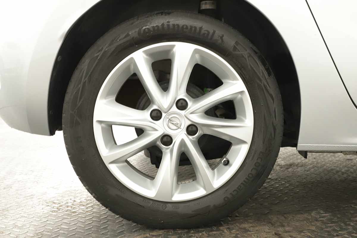 opel-corsa-2023-gasolina-1199cc