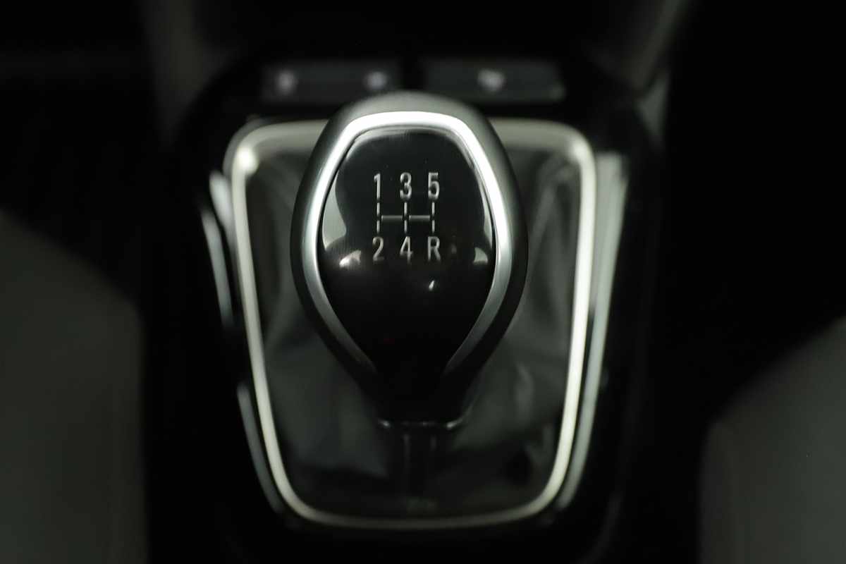 opel-corsa-2023-gasolina-1199cc