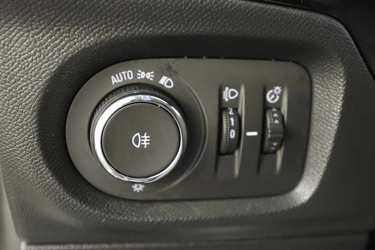 opel-corsa-2023-gasolina-1199cc