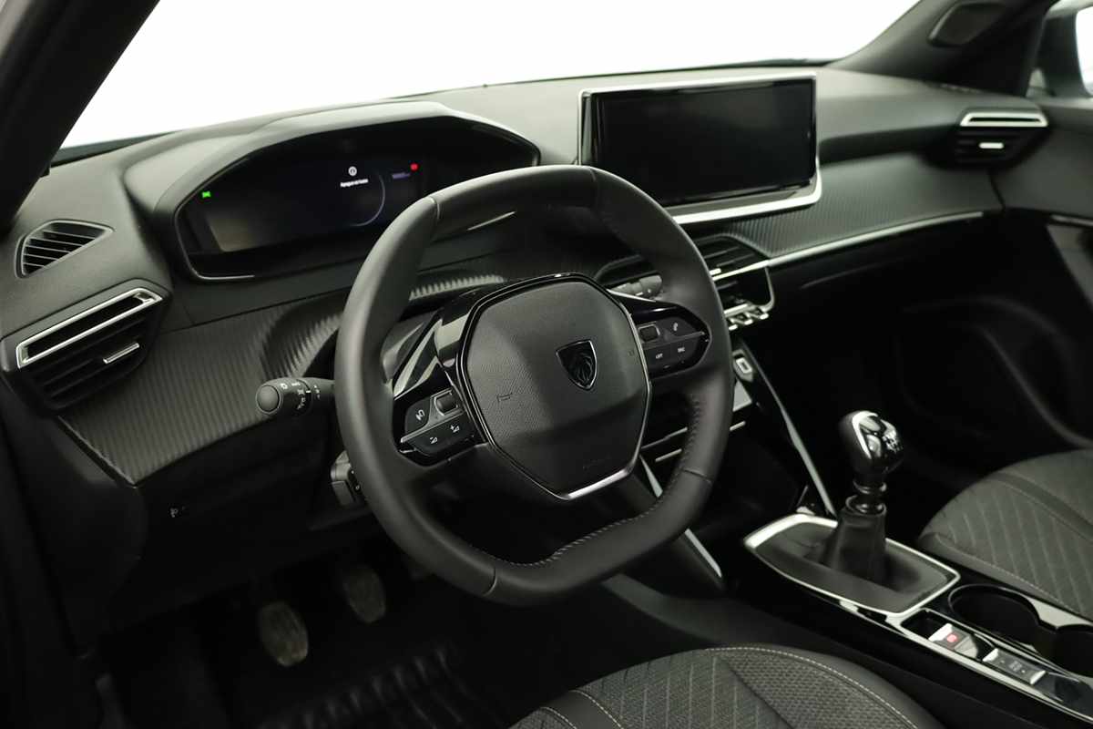 peugeot-2008-2025-gasolina-1199cc