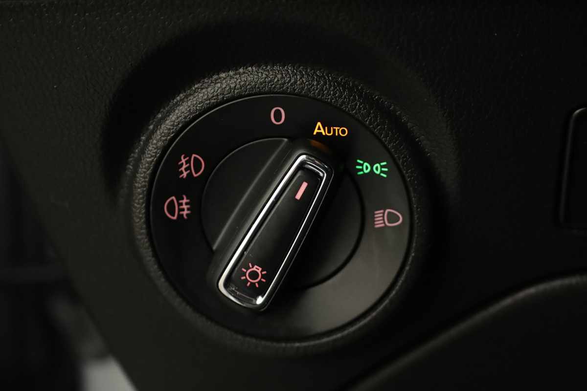 seat-leon-2020-diesel-1598cc