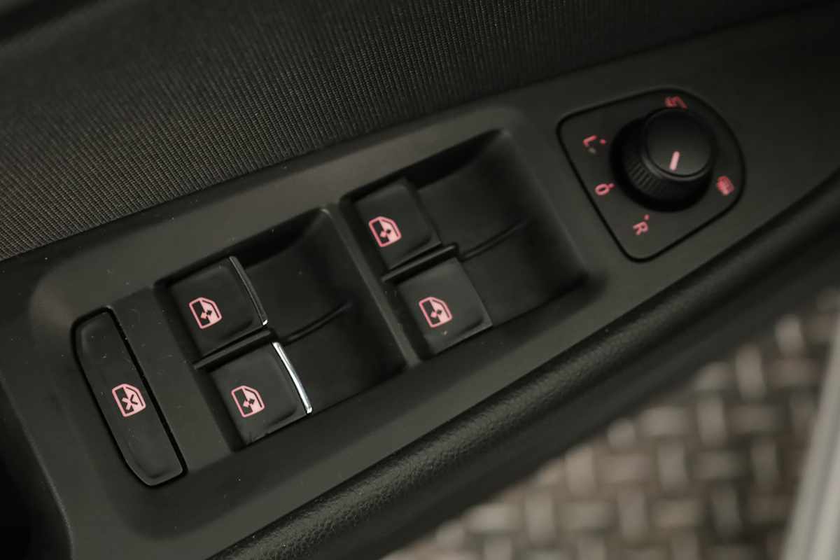 seat-leon-2020-diesel-1598cc