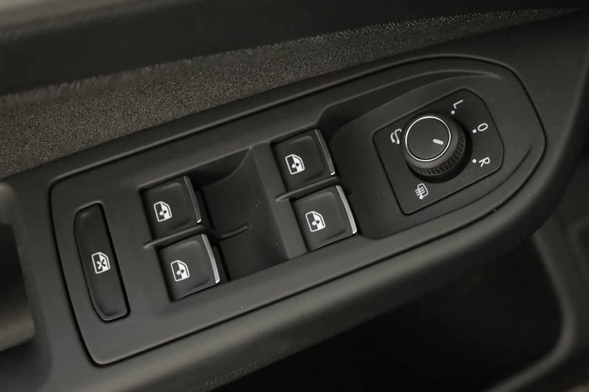 volkswagen-golf-2025-hibrido-a-gasolina-1498cc