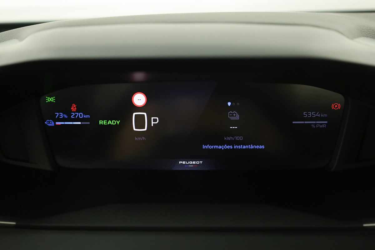 peugeot-e-2008-2025-eletrico-0cc
