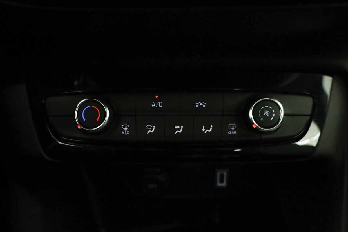 opel-corsa-2025-gasolina-1199cc