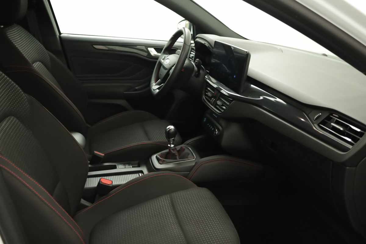 ford-focus-2025-gasolina-998cc