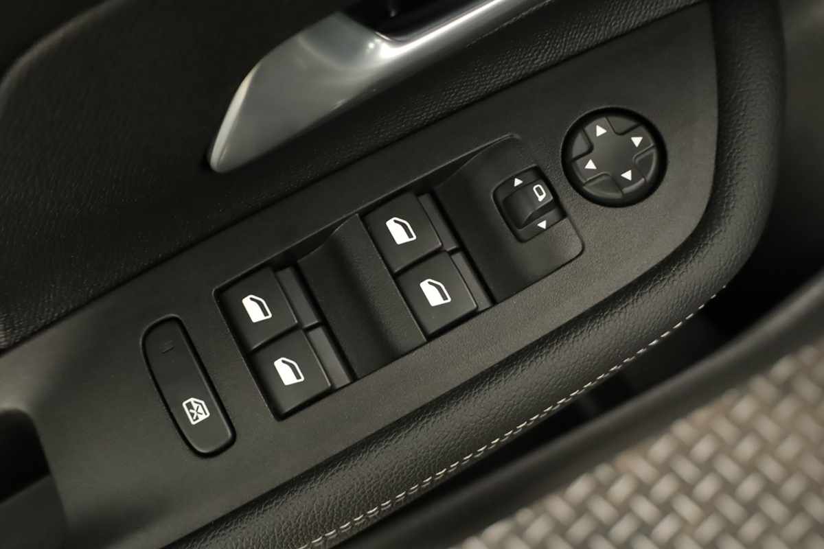 opel-mokka-2025-gasolina-1199cc
