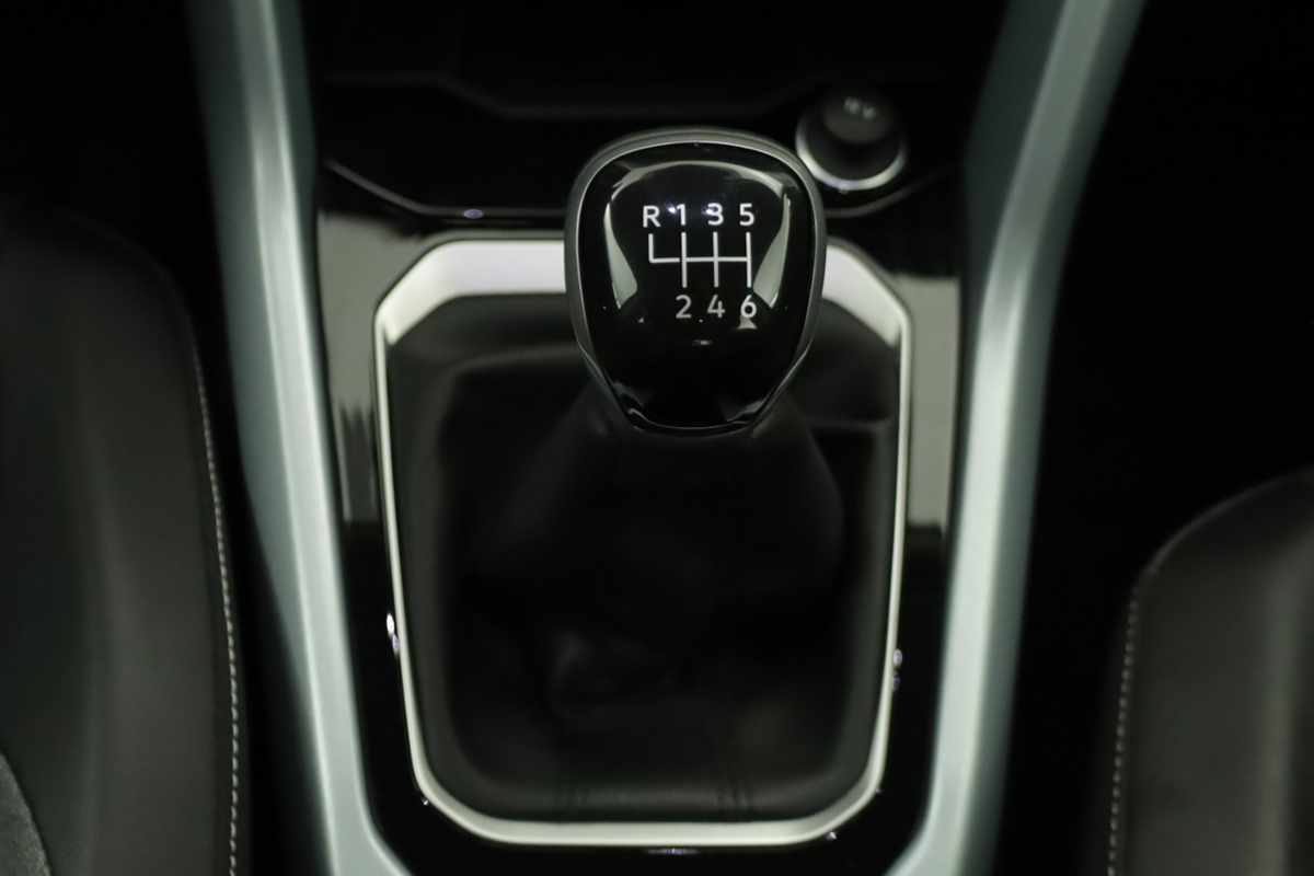 volkswagen-t-roc-2025-gasolina-999cc