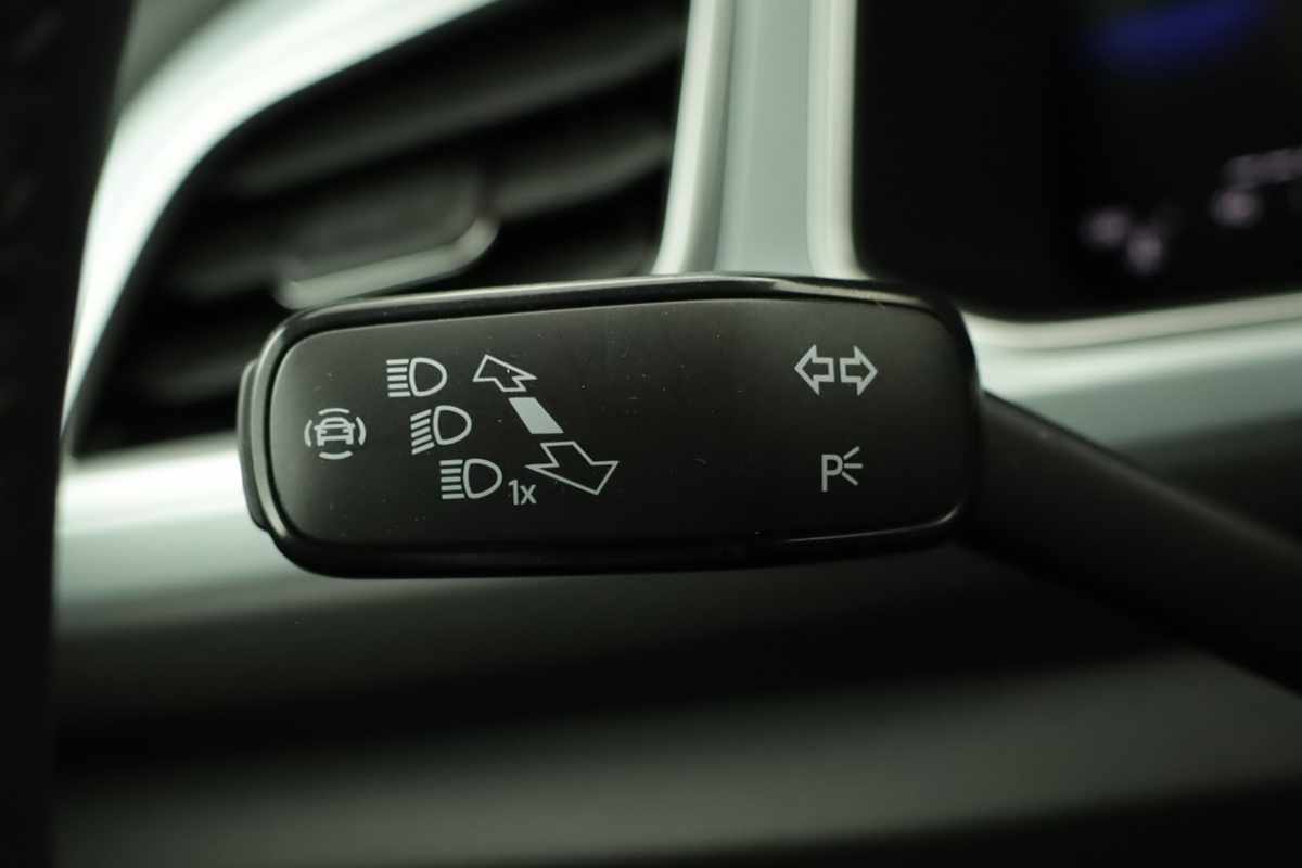 volkswagen-t-roc-2025-gasolina-999cc