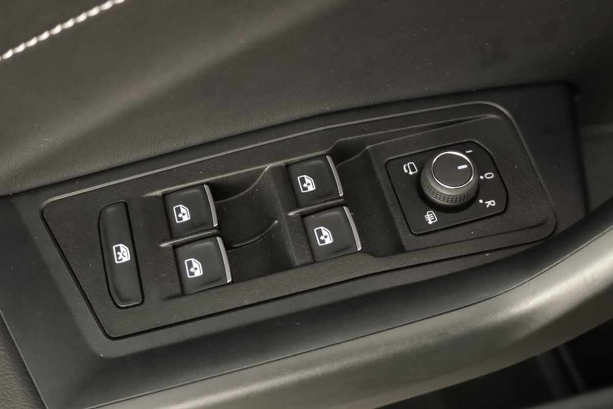 volkswagen-t-roc-2025-gasolina-999cc