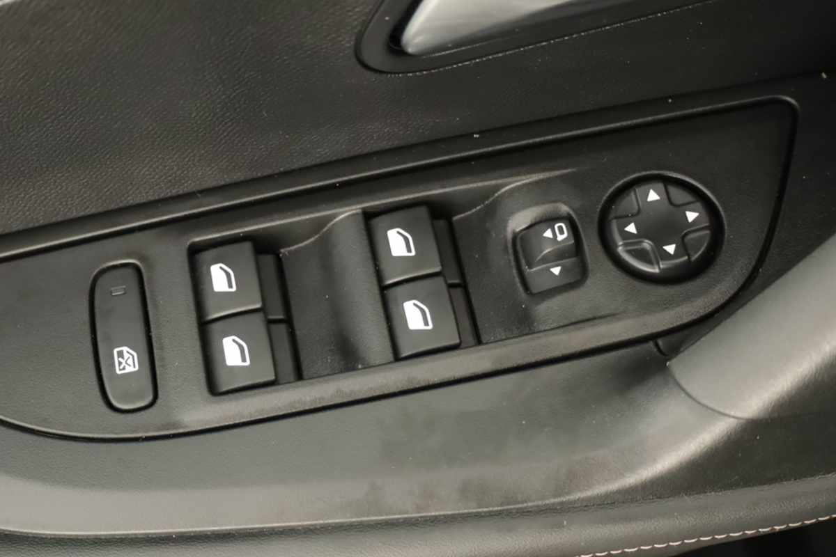 peugeot-2008-2025-gasolina-1199cc