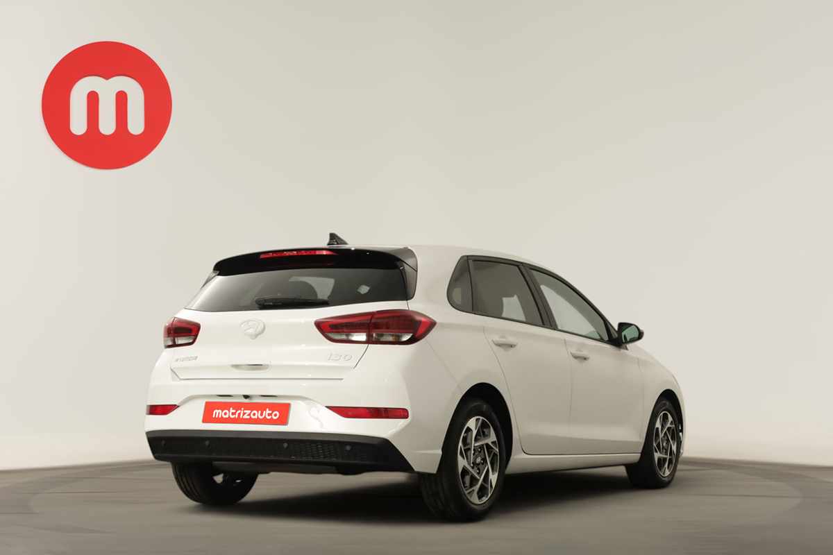 hyundai-i30-2024-gasolina-998cc