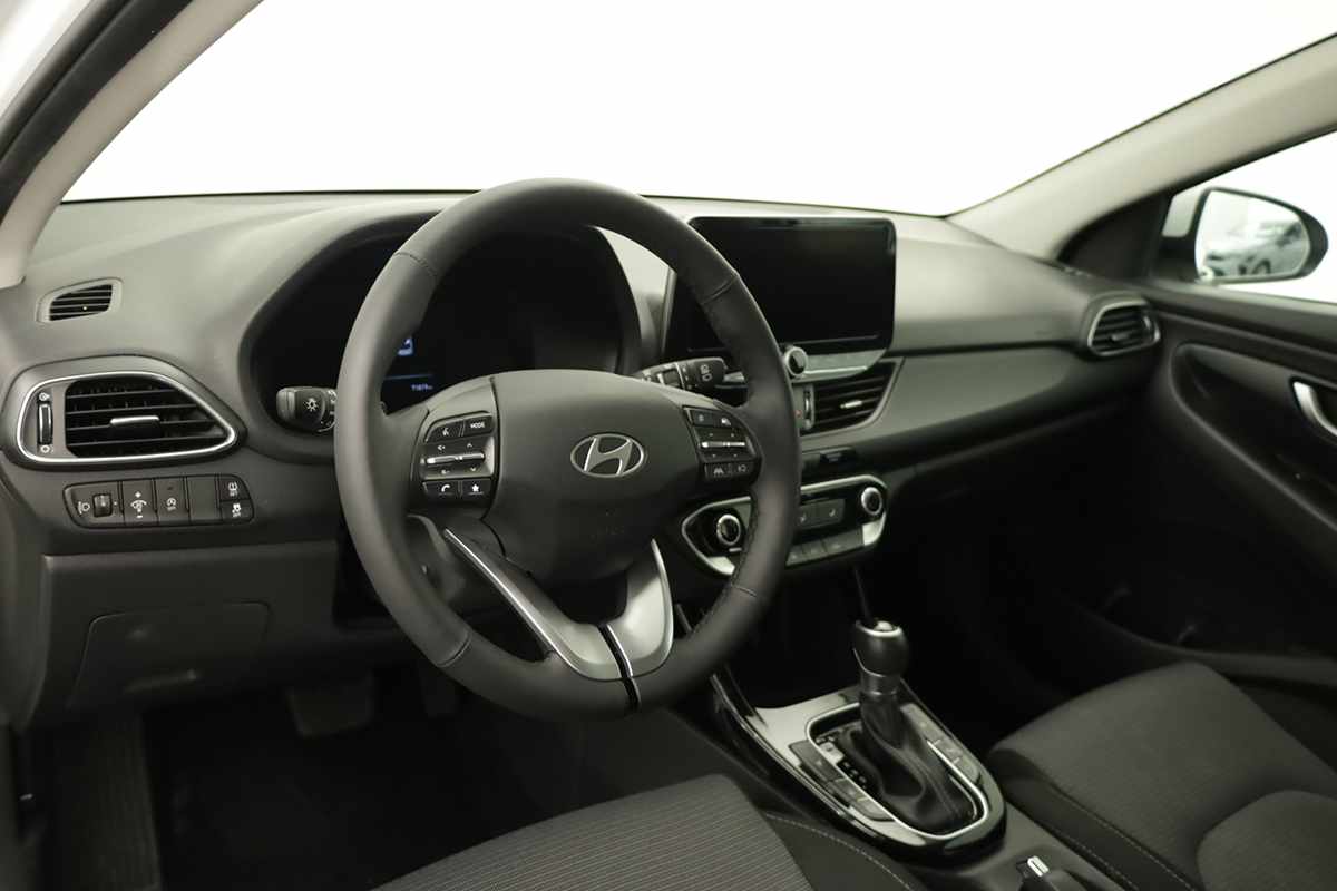 hyundai-i30-2024-gasolina-998cc