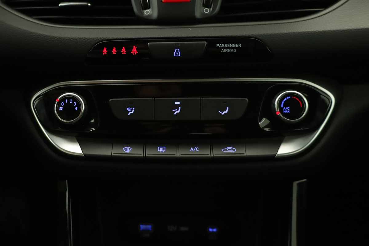 hyundai-i30-2024-gasolina-998cc